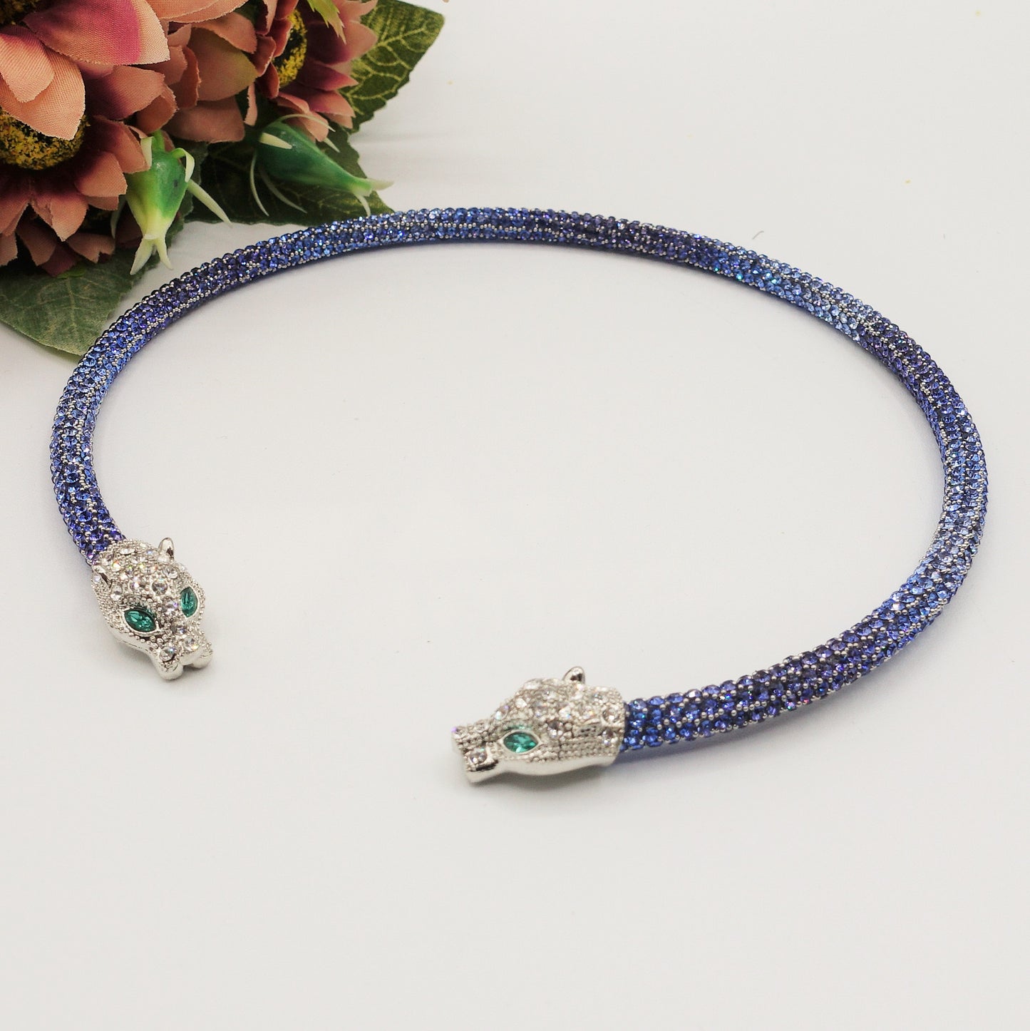 KALI CHOKER ~ Girocollo snodato a pantera con cubic zirconia