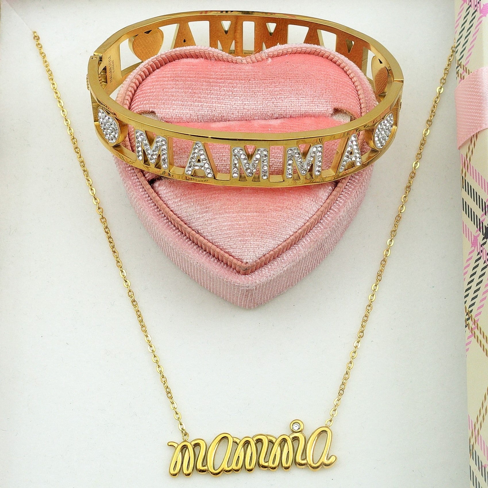 SET COLLANA E BRACCIALE Con scritta MAMMA in Acciaio Inossidabile con – Grace Accessories Studio SET COLLANA E BRACCIALE Con scritta MAMMA in Acciaio Inossidabile con – Grace Accessories Studio