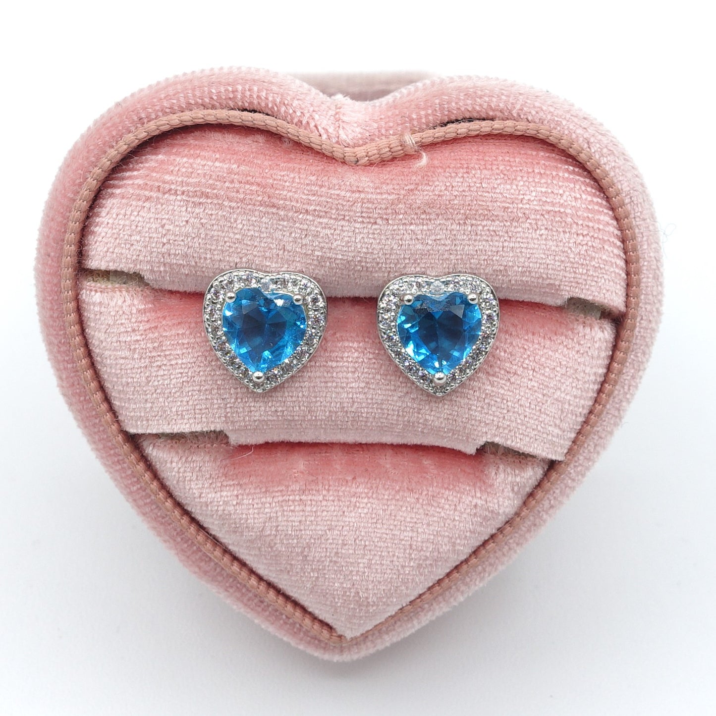 DIANA ~Orecchini a bottone con cubic zirconia a forma di cuore