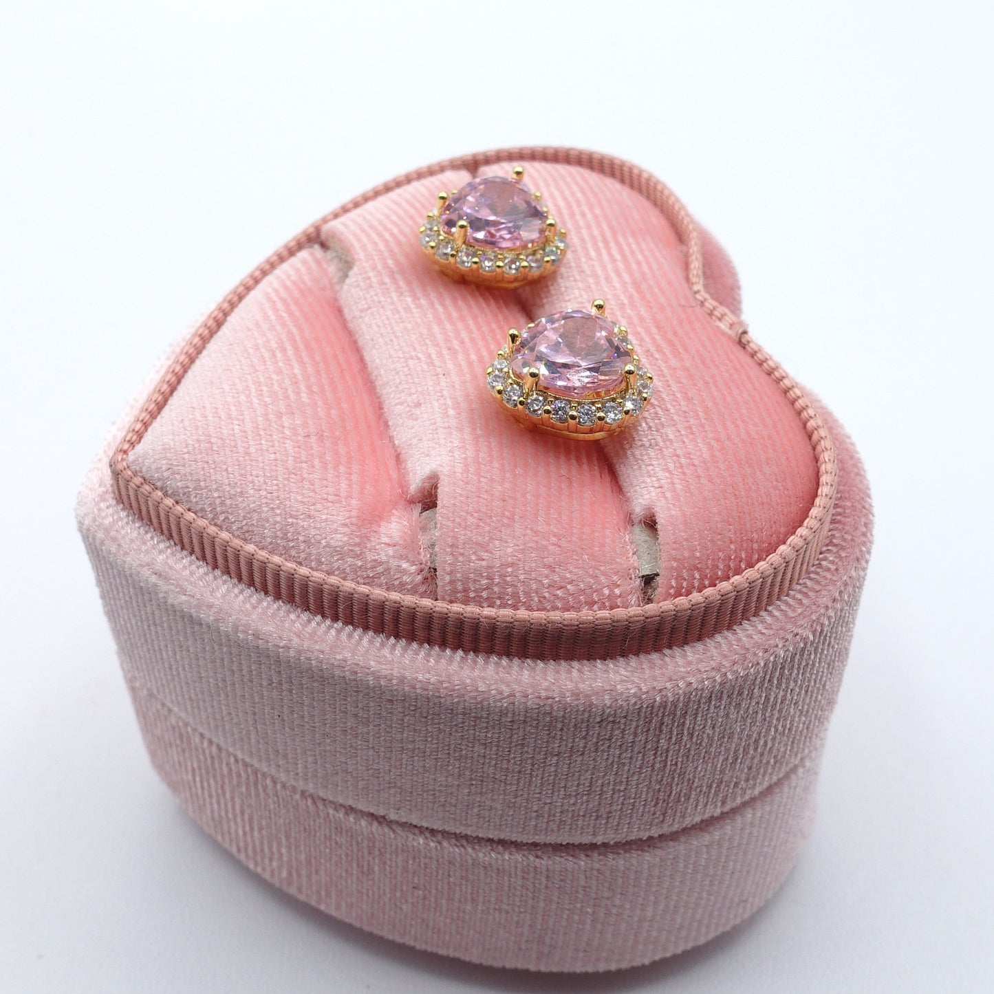 DIANA ~Orecchini a bottone con cubic zirconia a forma di cuore