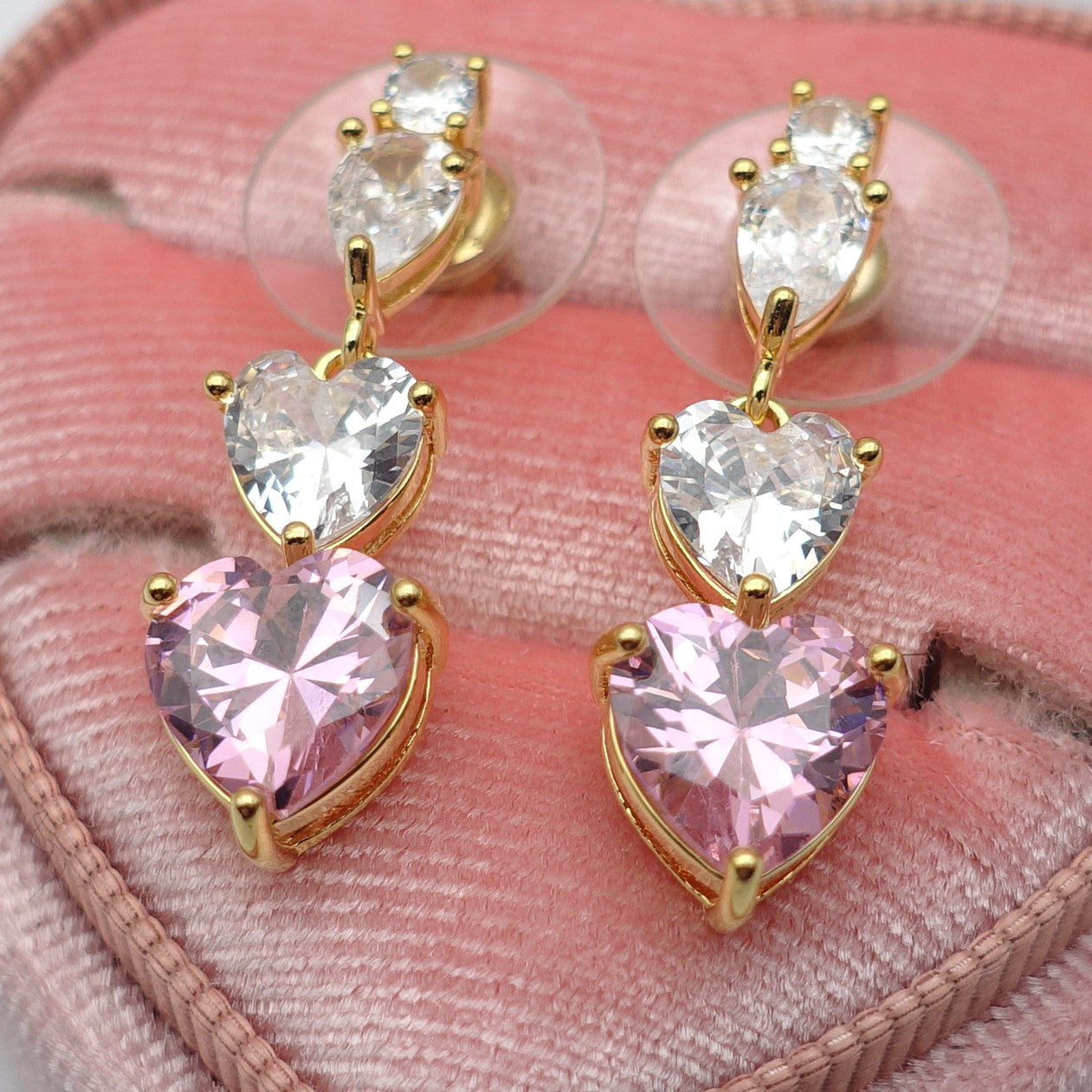 CHERIE - tiny - Orecchini pendenti in cubic zirconia a forma di cuore