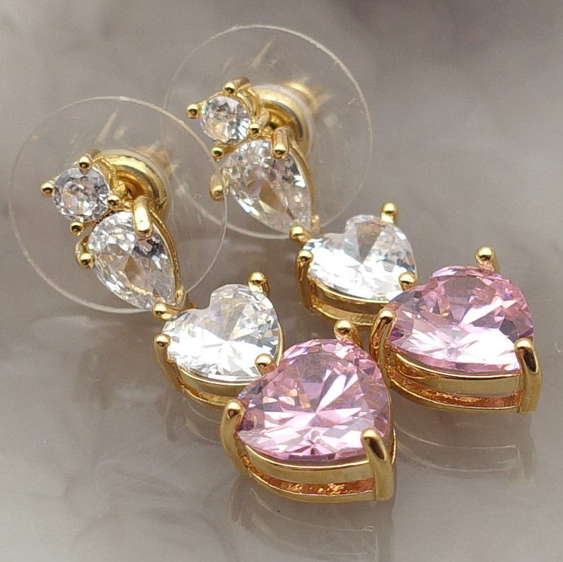CHERIE - tiny - Orecchini pendenti in cubic zirconia a forma di cuore